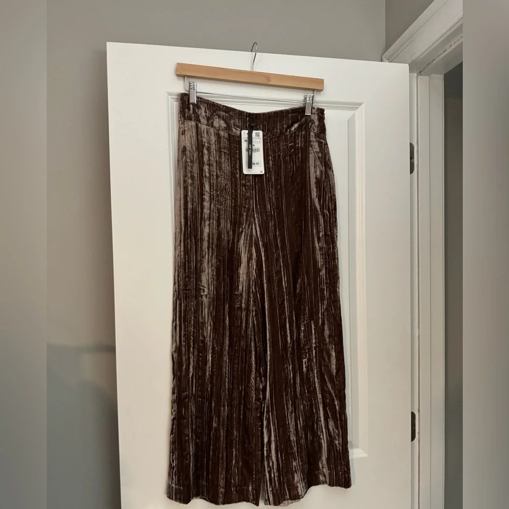 NWT Zara Woman Faux Velvet Wide Leg Pants Size Medium